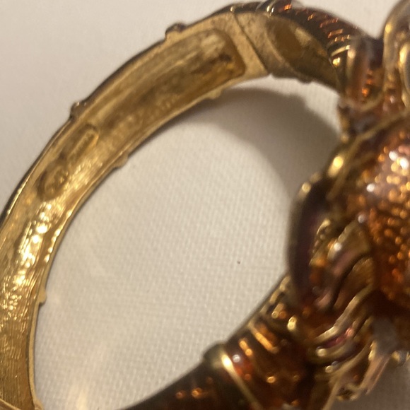 KJL MARKED Hinged bracelet. Excellent condition - Picture 5 of 7